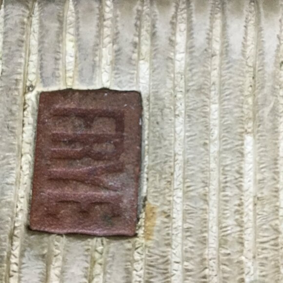 Leather Frye flat shoes in used condition size 7.5 tan in color soft leather - Picture 4 of 10